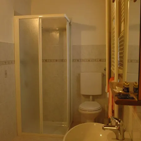 Sant'ambrogio Bed & Breakfast 5*